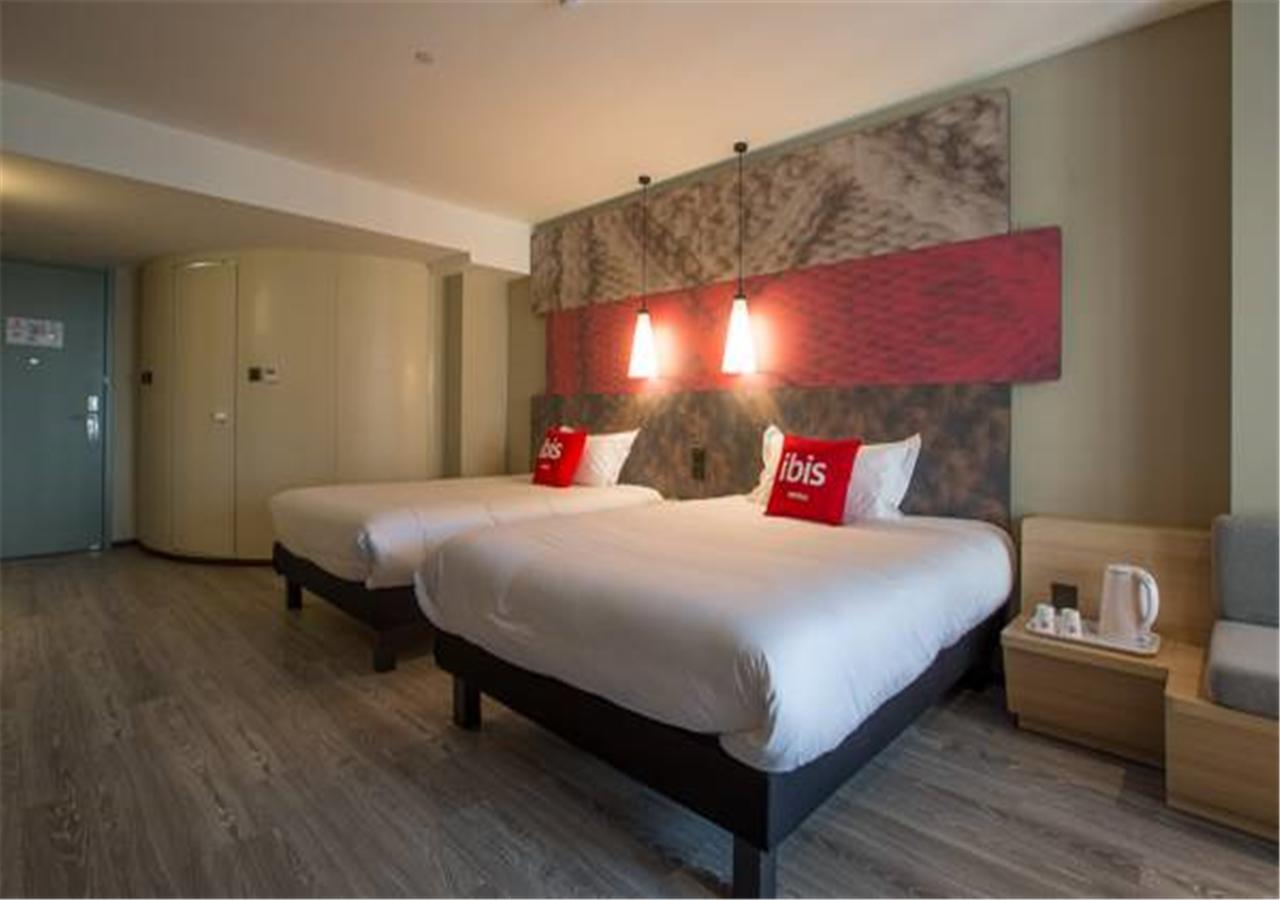 Ibis Xi'An North Train Station Executive Center Hotell Exteriör bild
