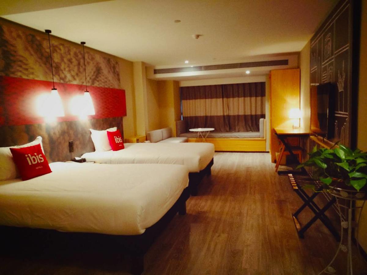 Ibis Xi'An North Train Station Executive Center Hotell Exteriör bild