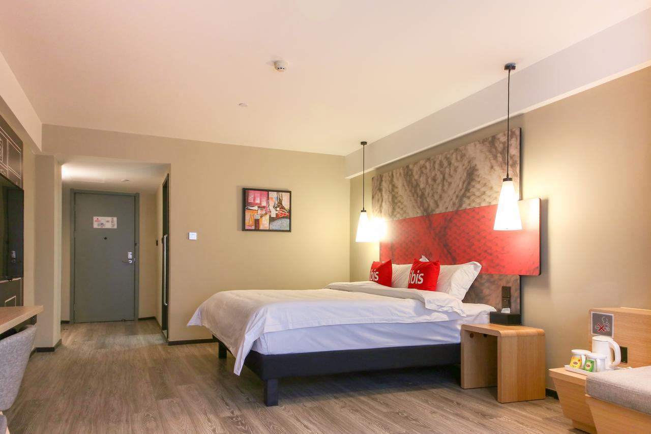 Ibis Xi'An North Train Station Executive Center Hotell Exteriör bild